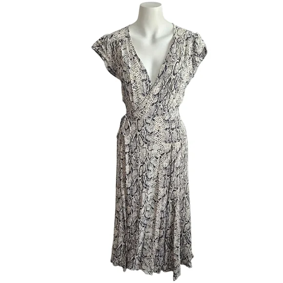 Reformation Carina Wrap Midi Rattlesnake Print Dress Size Large - www.joarbit.com Reformation Carina Wrap Midi Rattlesnake Print Dress Size Large - www.joarbit.com